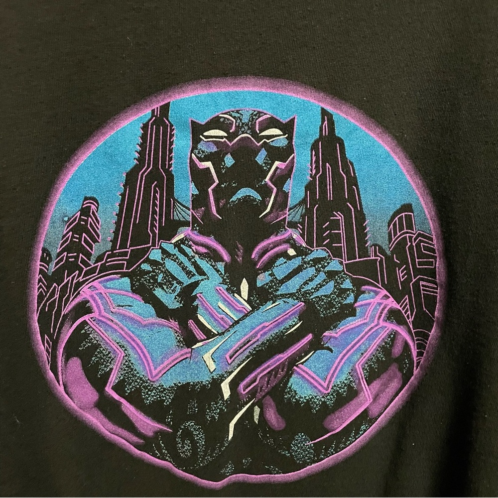 Disney Marvel Black Panther Black & Purple T-Shirt Men’s Large - Picture 4 of 8